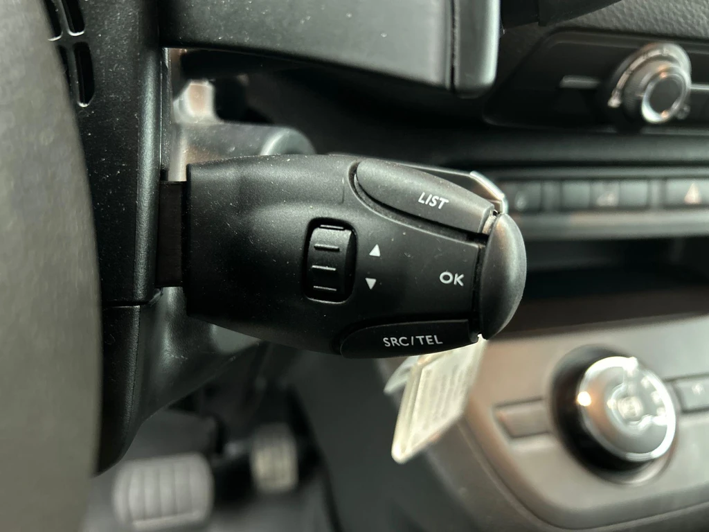 Opel Vivaro – foto 15