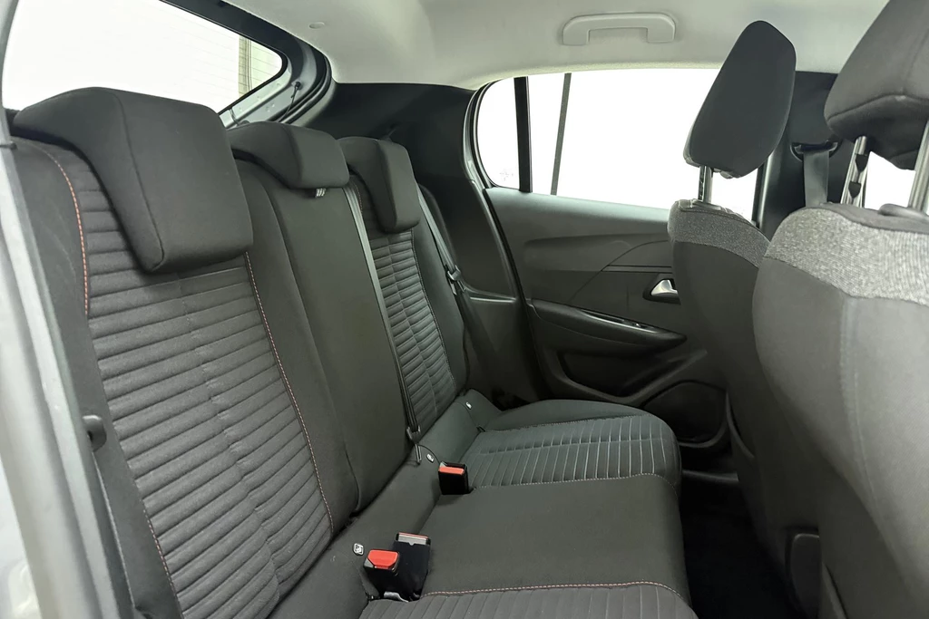 Peugeot 208 – foto 13