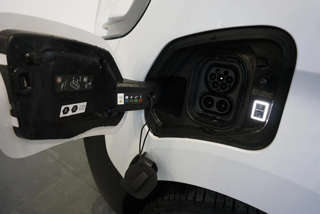 Opel Vivaro-e – foto 16
