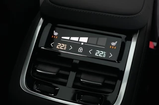 Volvo XC90 – thumbnail 30