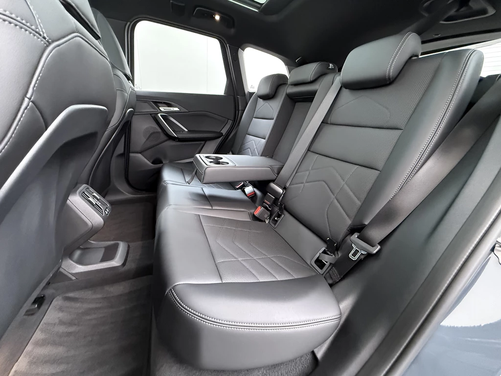 BMW iX1 – foto 15