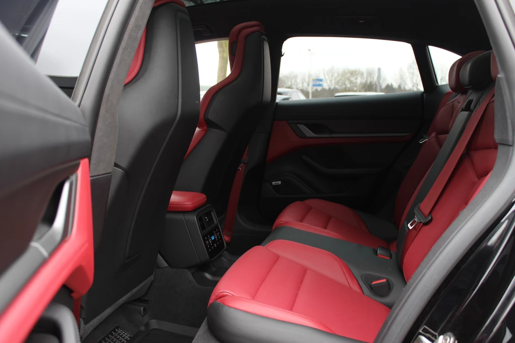 Porsche Taycan – foto 15