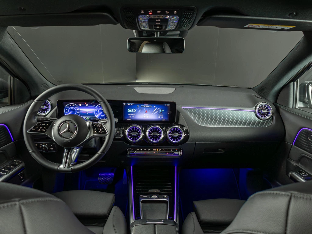 Mercedes-Benz EQA – foto 11