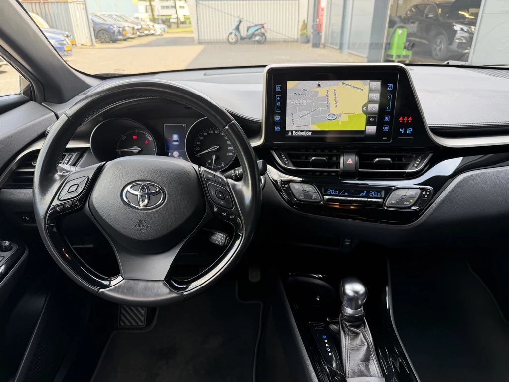 Toyota C-HR – foto 15