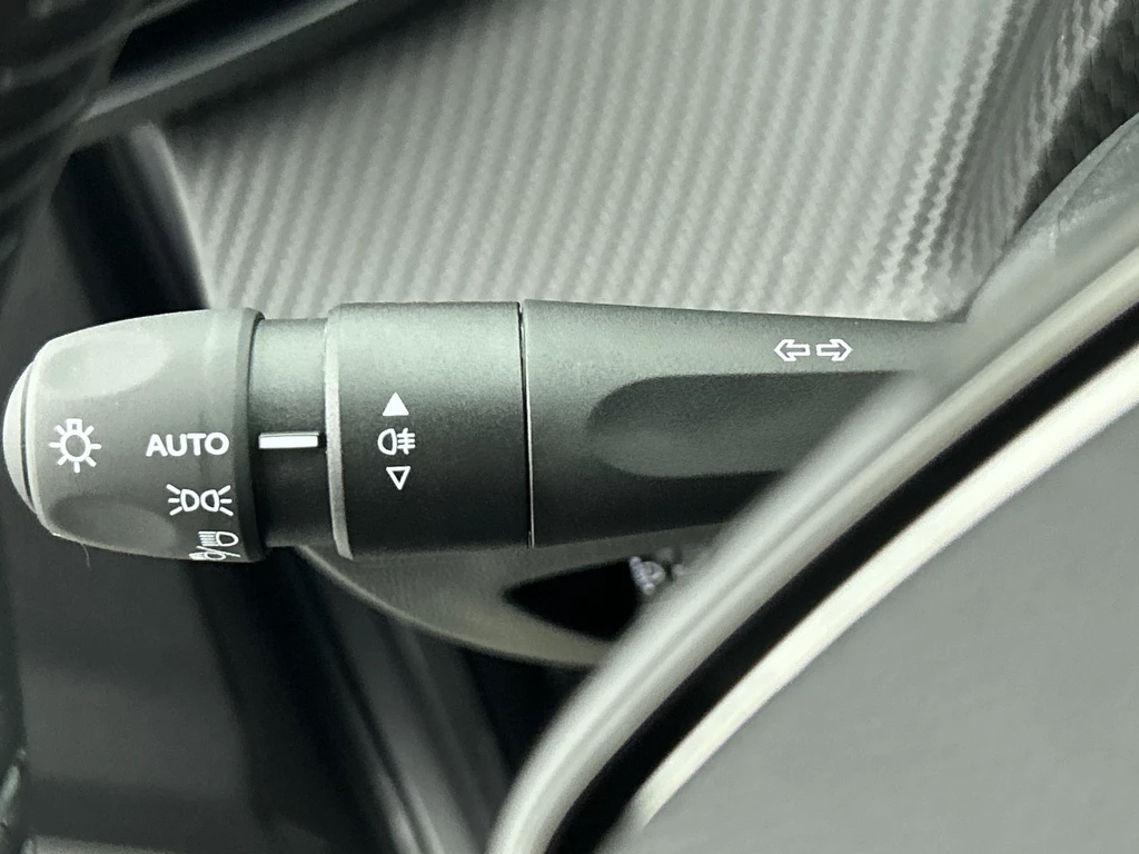 Peugeot e-2008 – foto 9