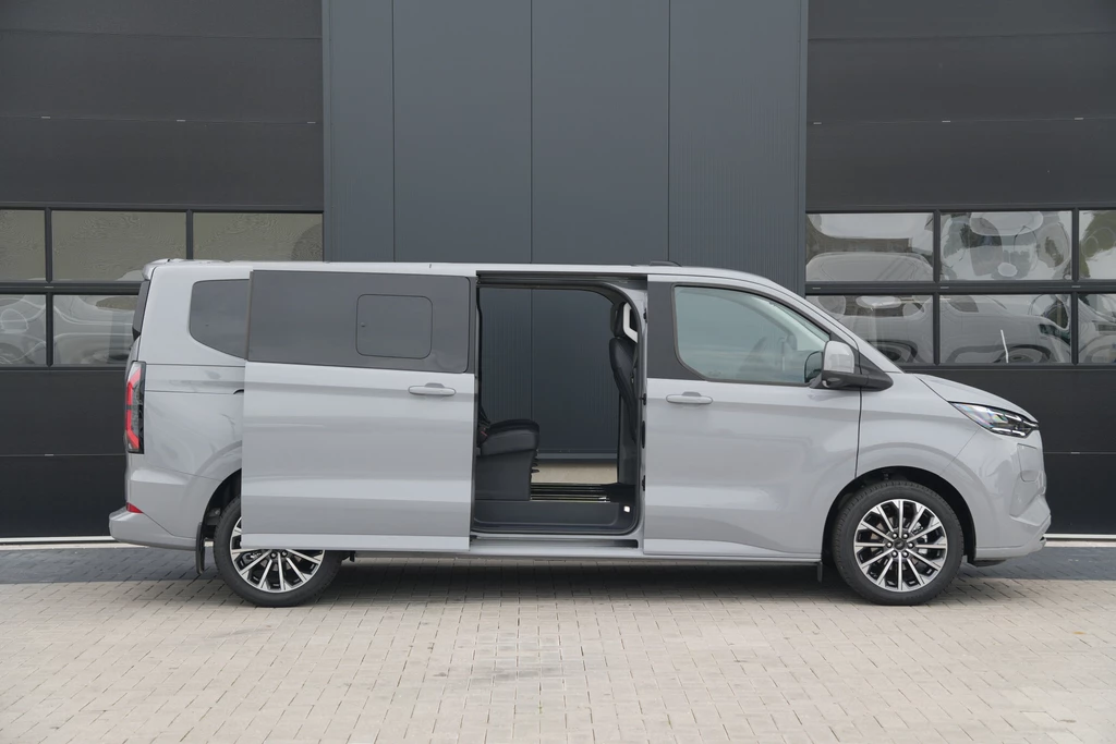 Ford Tourneo Custom – foto 7