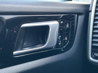 Porsche Cayenne – thumbnail 23