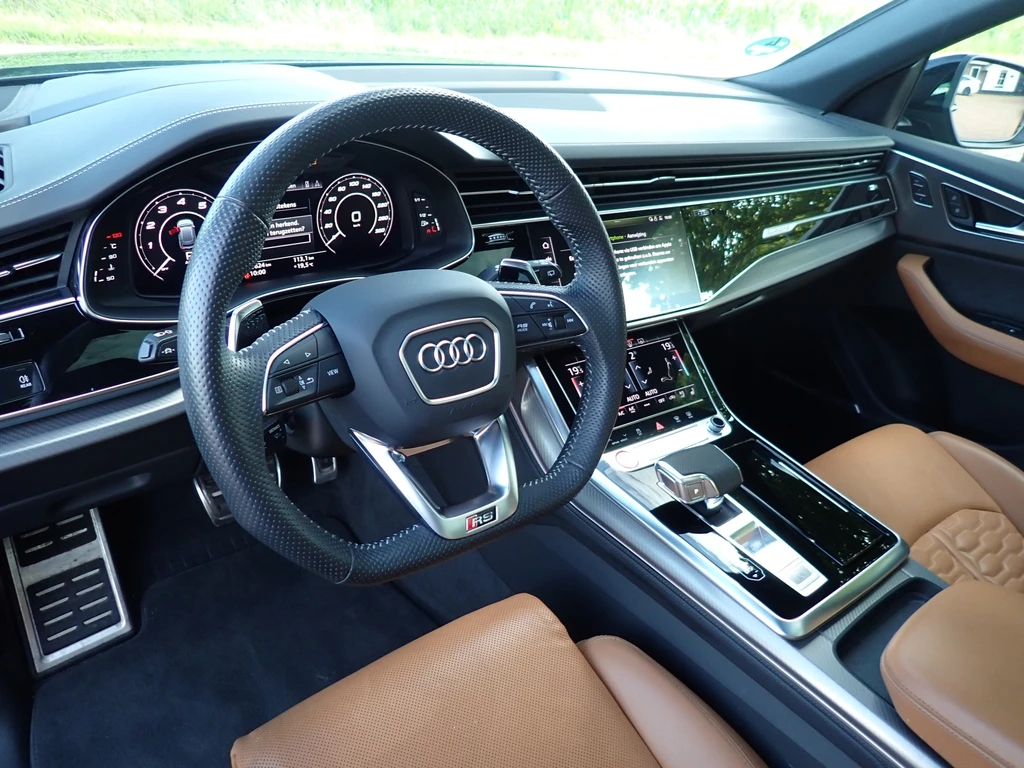 Audi RSQ8 – foto 12