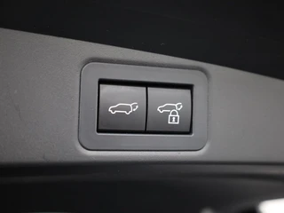 Toyota Corolla Touring Sports – thumbnail 32