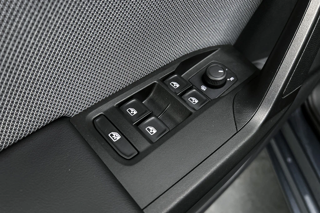 SEAT Leon – foto 24