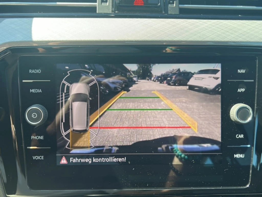 Volkswagen Passat – foto 20