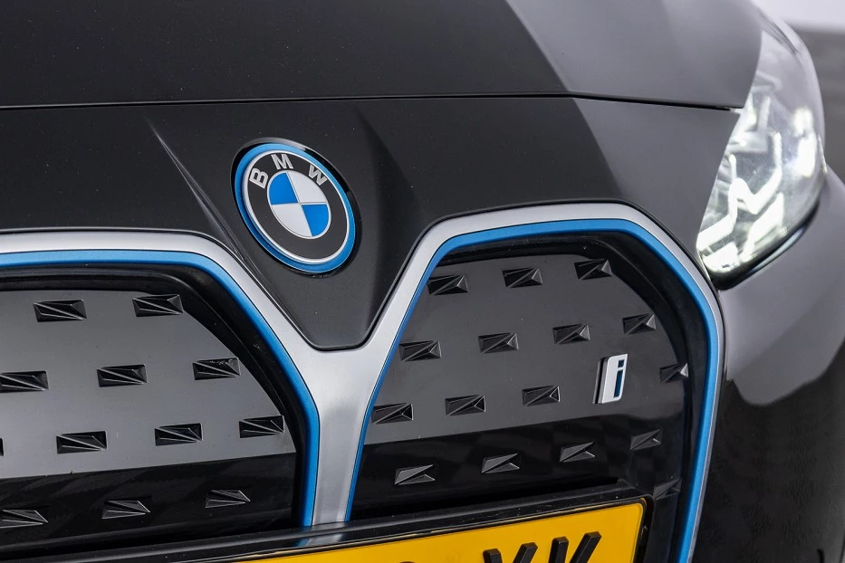 BMW i4 – foto 36