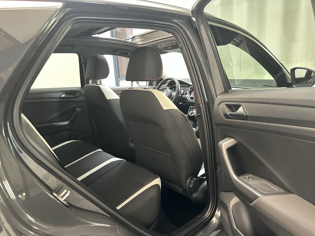 Volkswagen T-Roc – foto 13