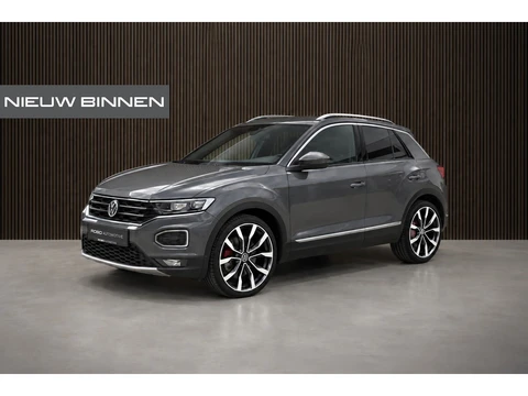 Volkswagen T-Roc 1.5 TSI Sport | DSG | Stoelverwarming | Adaptive Cruise Control | Camera | Trekhaak | Navigatie | LED | Grootlichtassistent | Climate Control | Digitale Tellers | Elektrische Achterklep