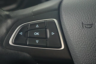 Ford Kuga – thumbnail 11