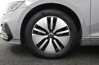 Volkswagen Passat – thumbnail 32