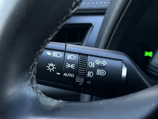 Lexus UX – thumbnail 13