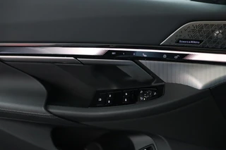 BMW i5 – thumbnail 25