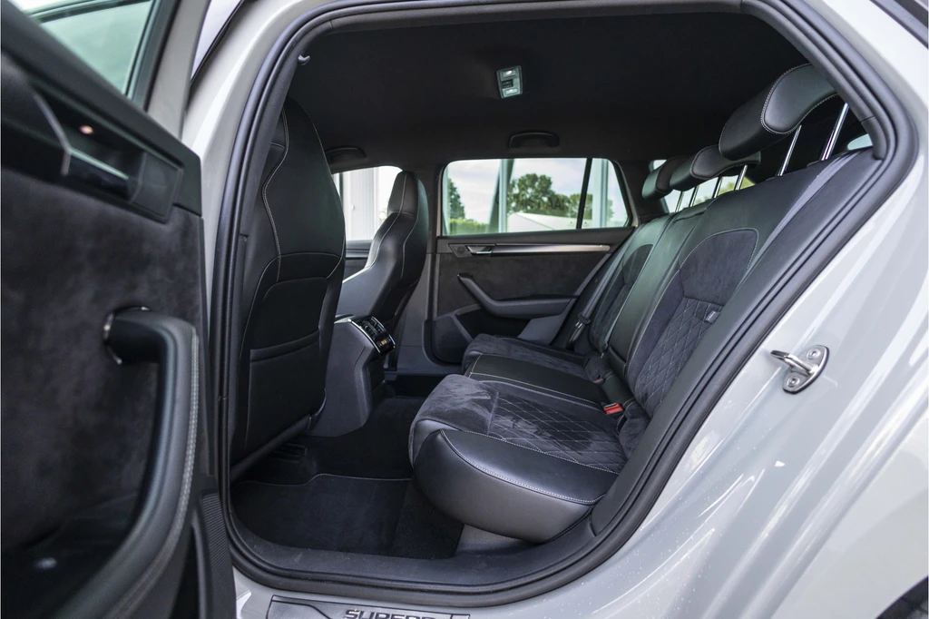 Škoda Superb – foto 14