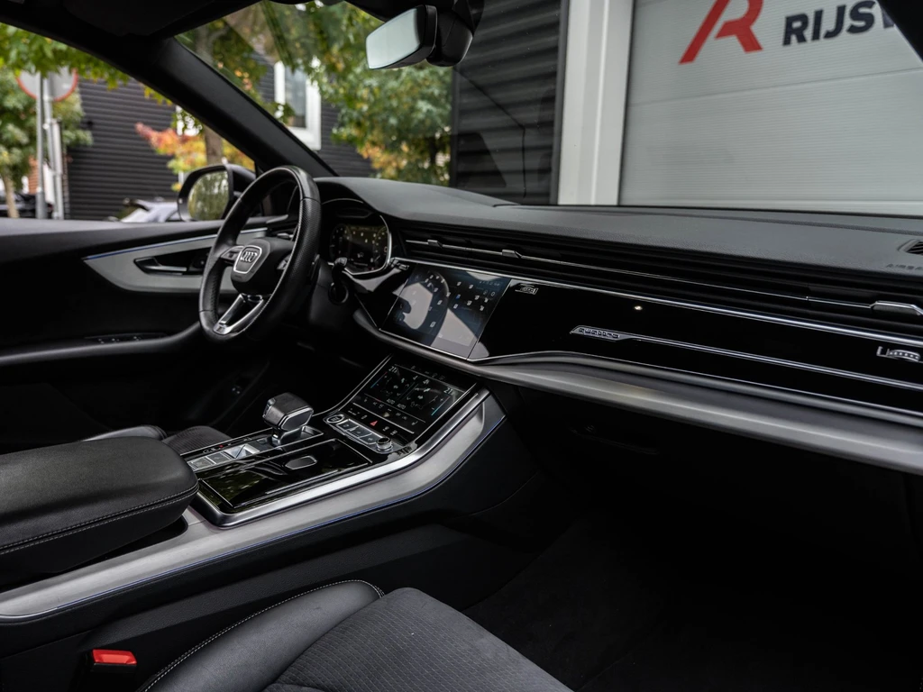 Audi Q8 – foto 22