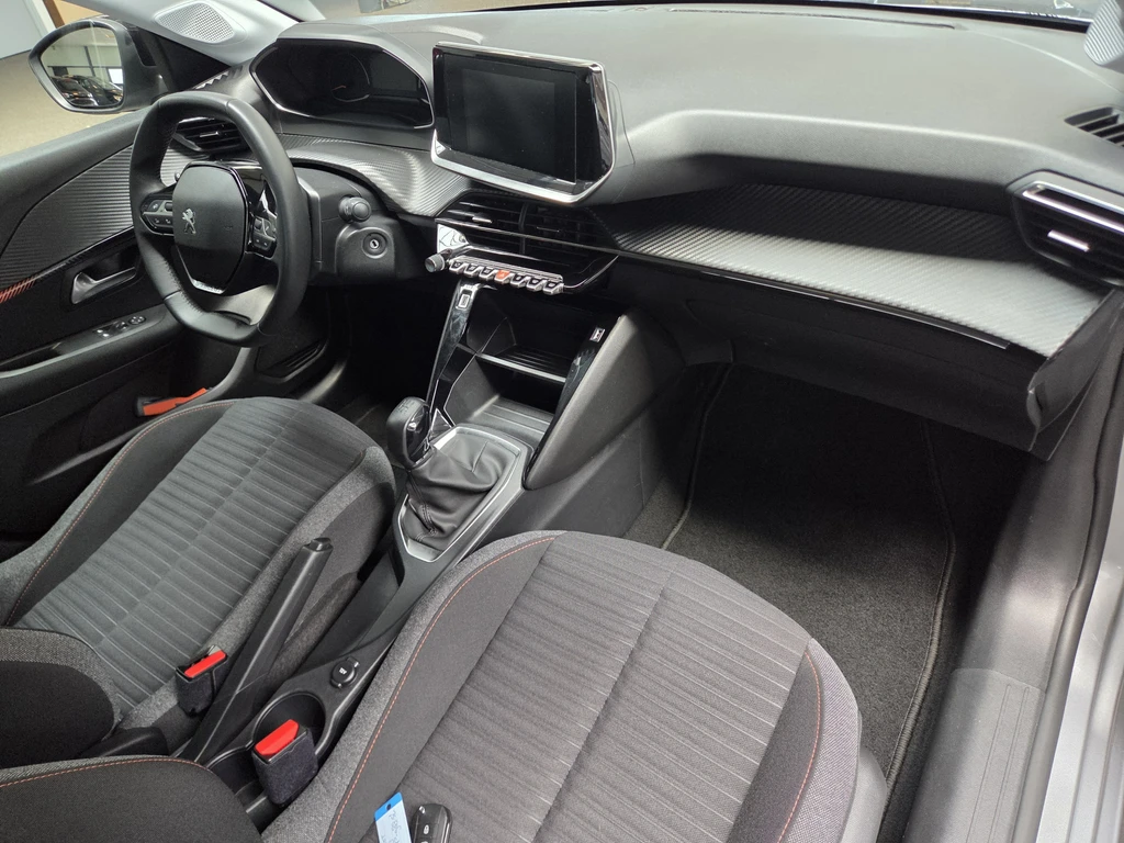 Peugeot 208 – foto 15