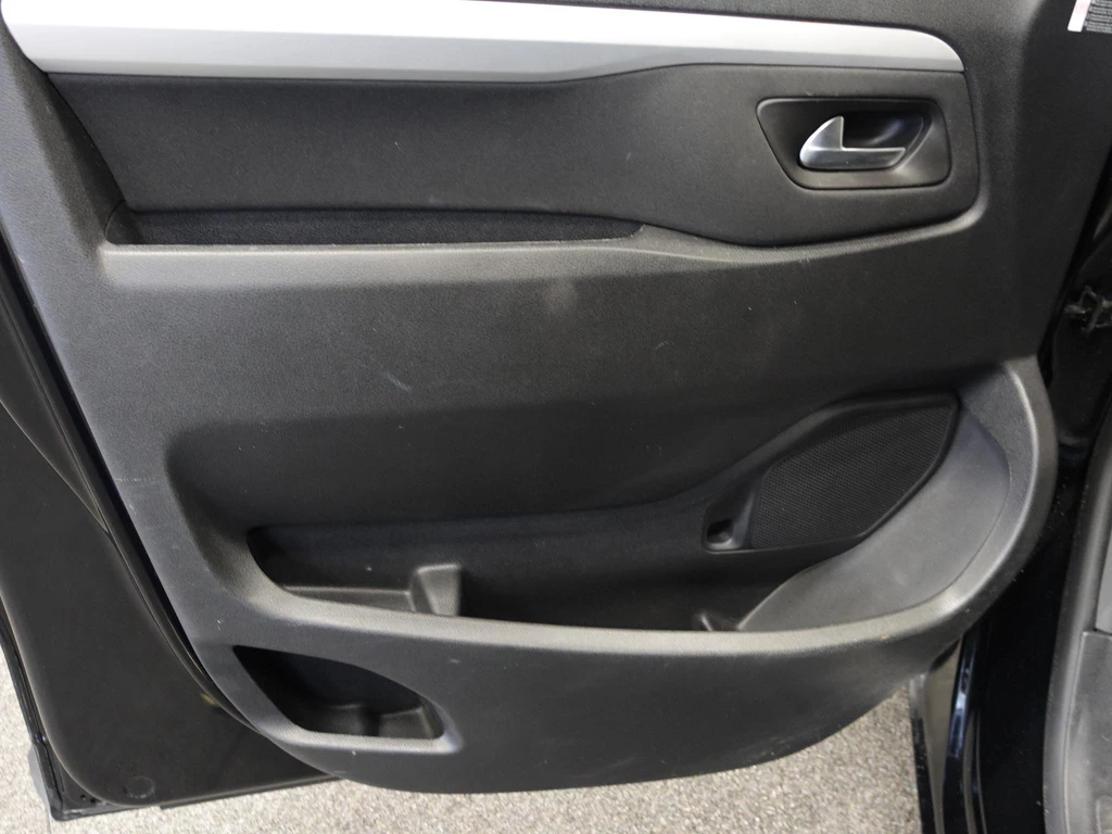 Opel Vivaro – foto 12