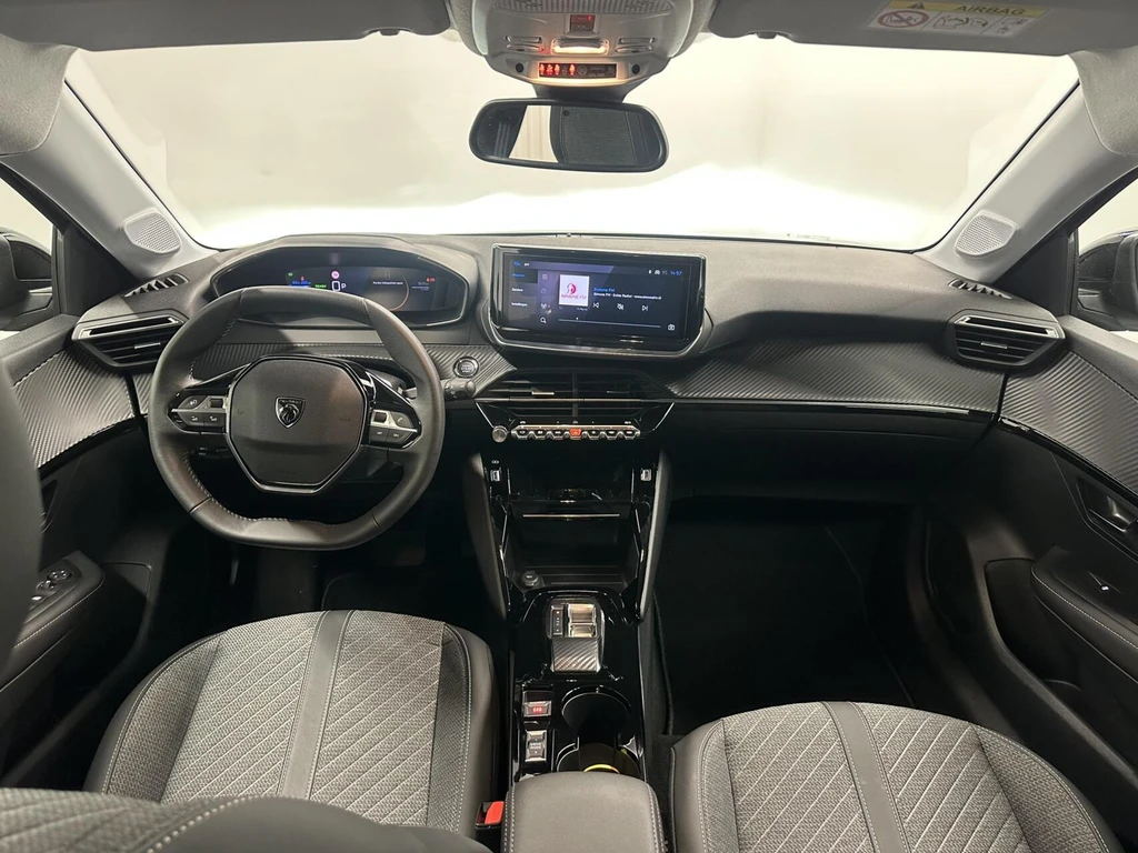 Peugeot e-208 – foto 9