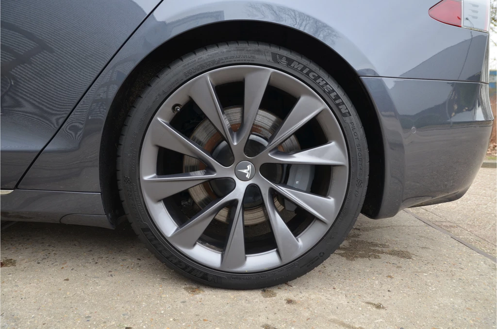 Tesla Model S – foto 34