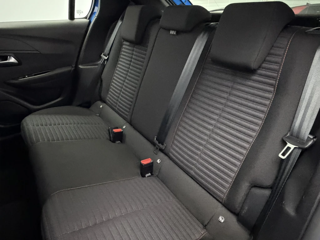 Peugeot e-208 – foto 25