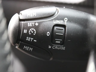 Peugeot e-208 – thumbnail 13