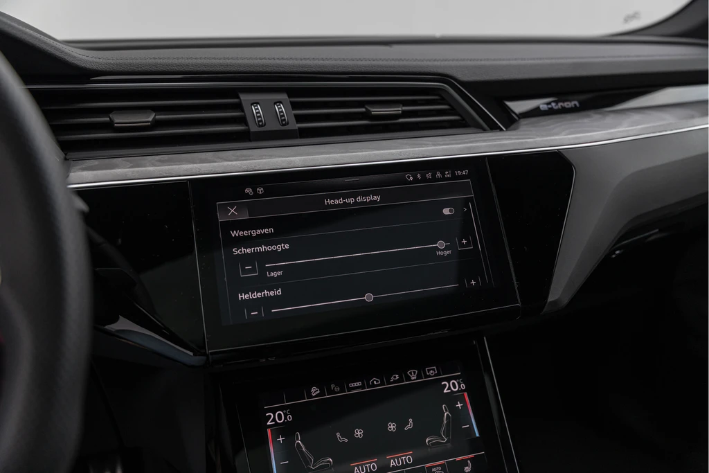 Audi Q8 Sportback e-tron – foto 26