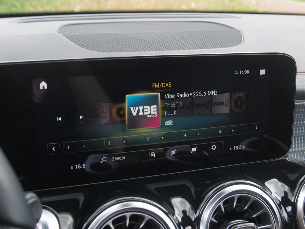 Mercedes-Benz EQB – foto 20