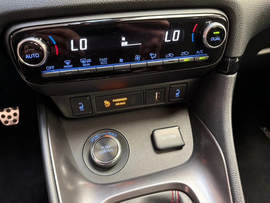 Toyota Yaris – foto 23