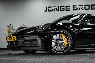 Porsche 911 – thumbnail 2