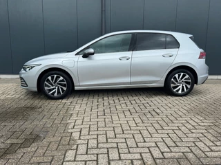 Volkswagen Golf – thumbnail 3