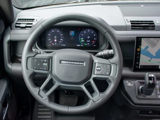 Land Rover Defender – thumbnail 35