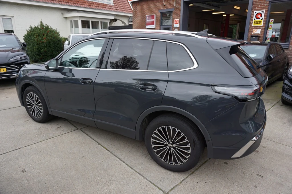 Volkswagen Tiguan – foto 2