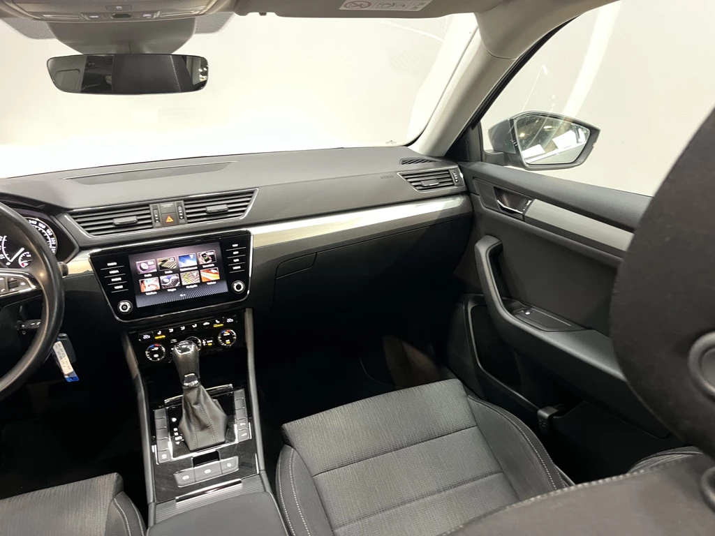 Škoda Superb – foto 33