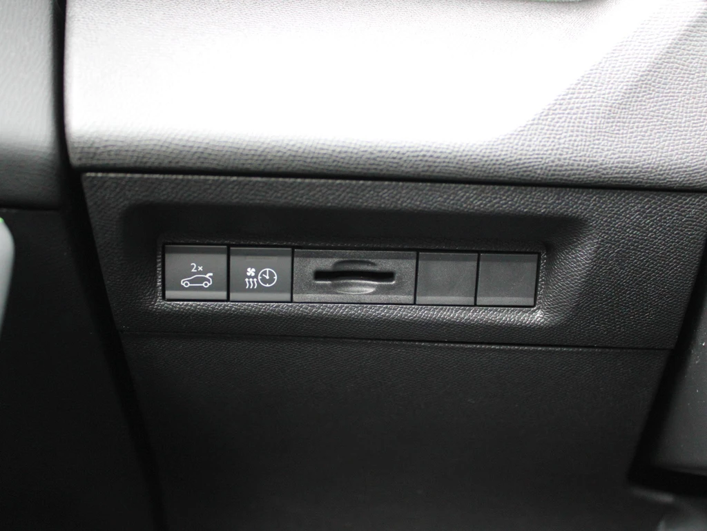 Peugeot e-308 – foto 19