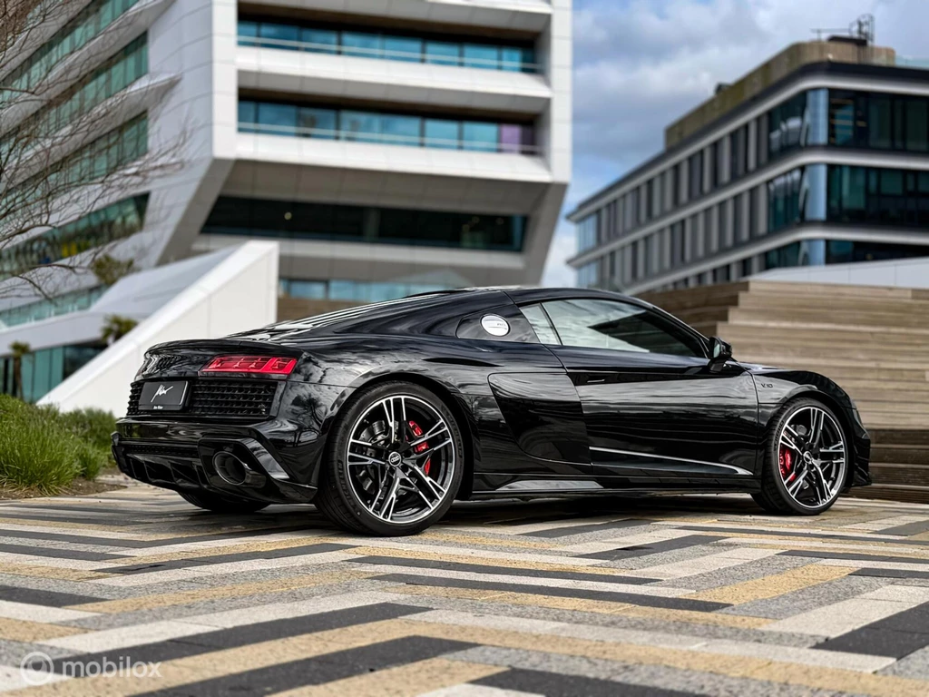 Audi R8 – foto 7