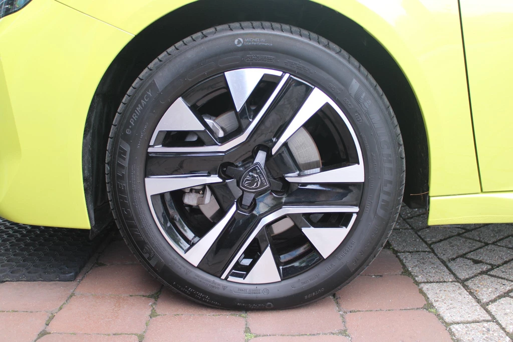 Peugeot 208 – foto 15