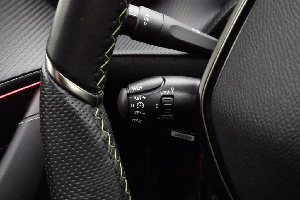 Peugeot 208 – foto 22