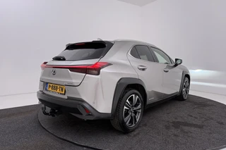 Lexus UX – thumbnail 10