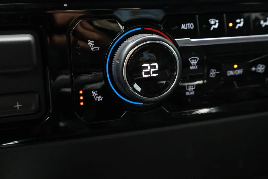Chevrolet Silverado – foto 18
