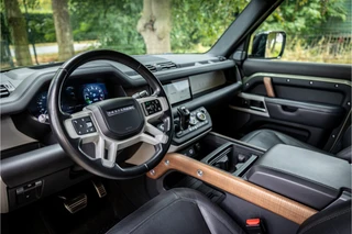 Land Rover Defender – thumbnail 11