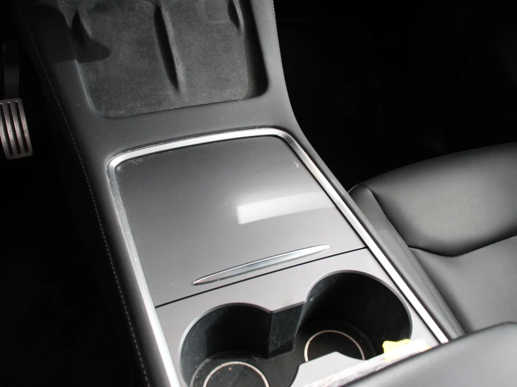 Tesla Model Y – foto 21