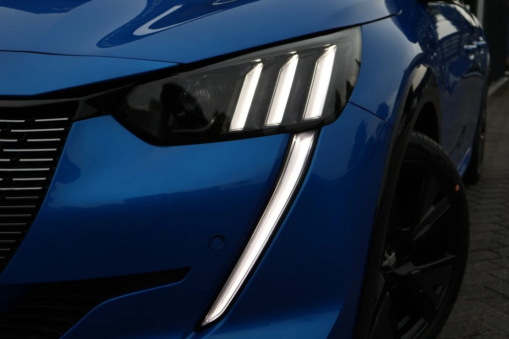 Peugeot 208 – foto 16