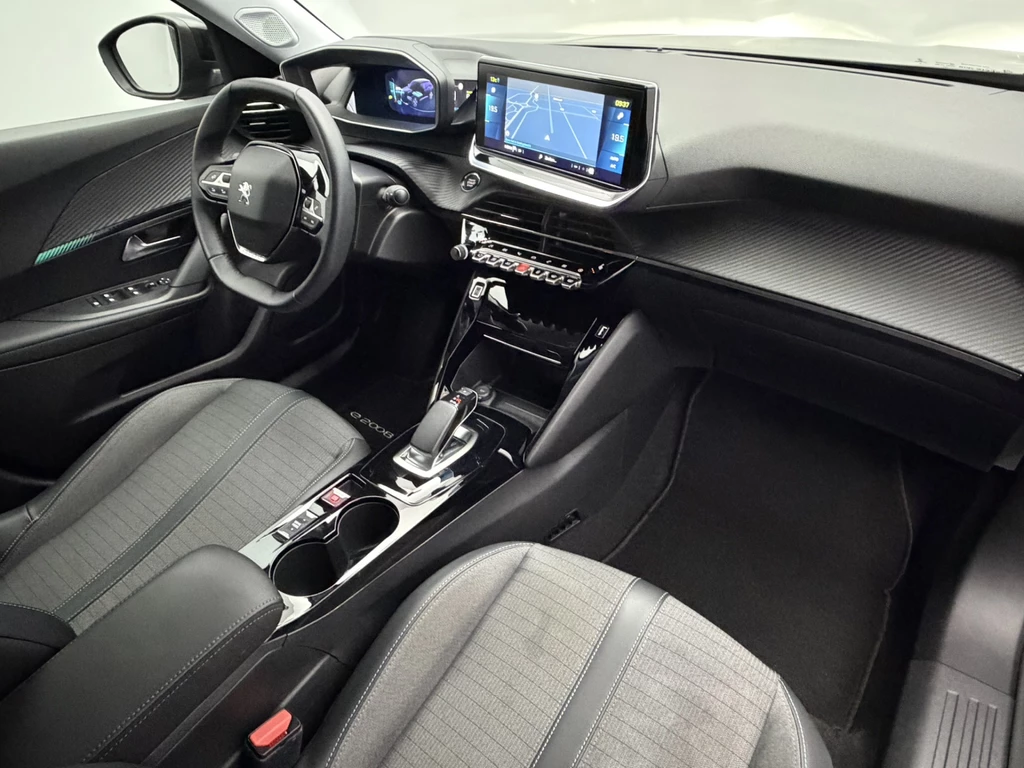 Peugeot e-2008 – foto 10