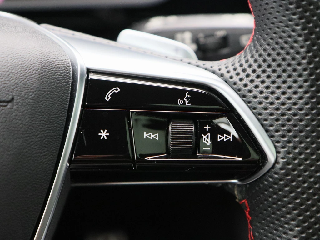 Audi Q8 e-tron – foto 32