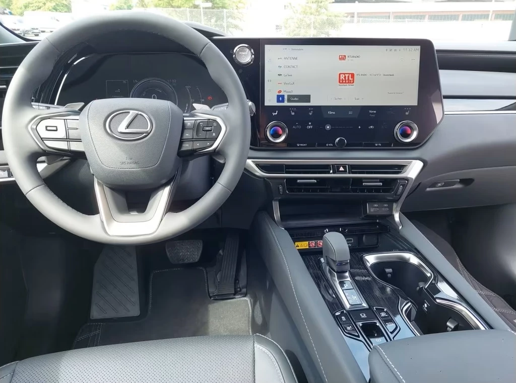 Lexus RX – foto 8